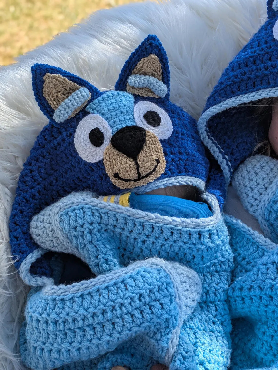 Blue Heeler Hooded Blanket Crochet Pattern
