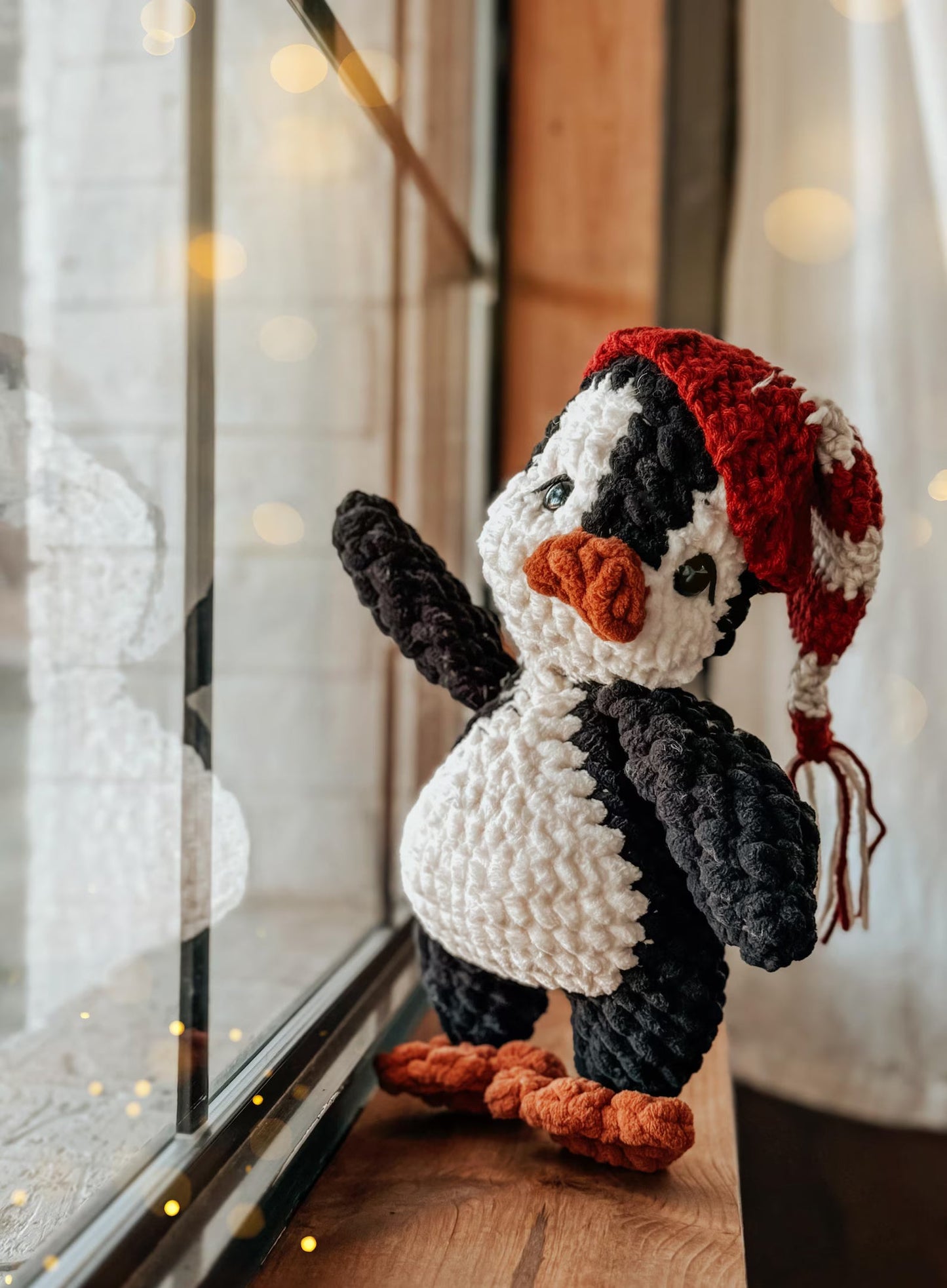 Penelope the Penguin Crochet Pattern
