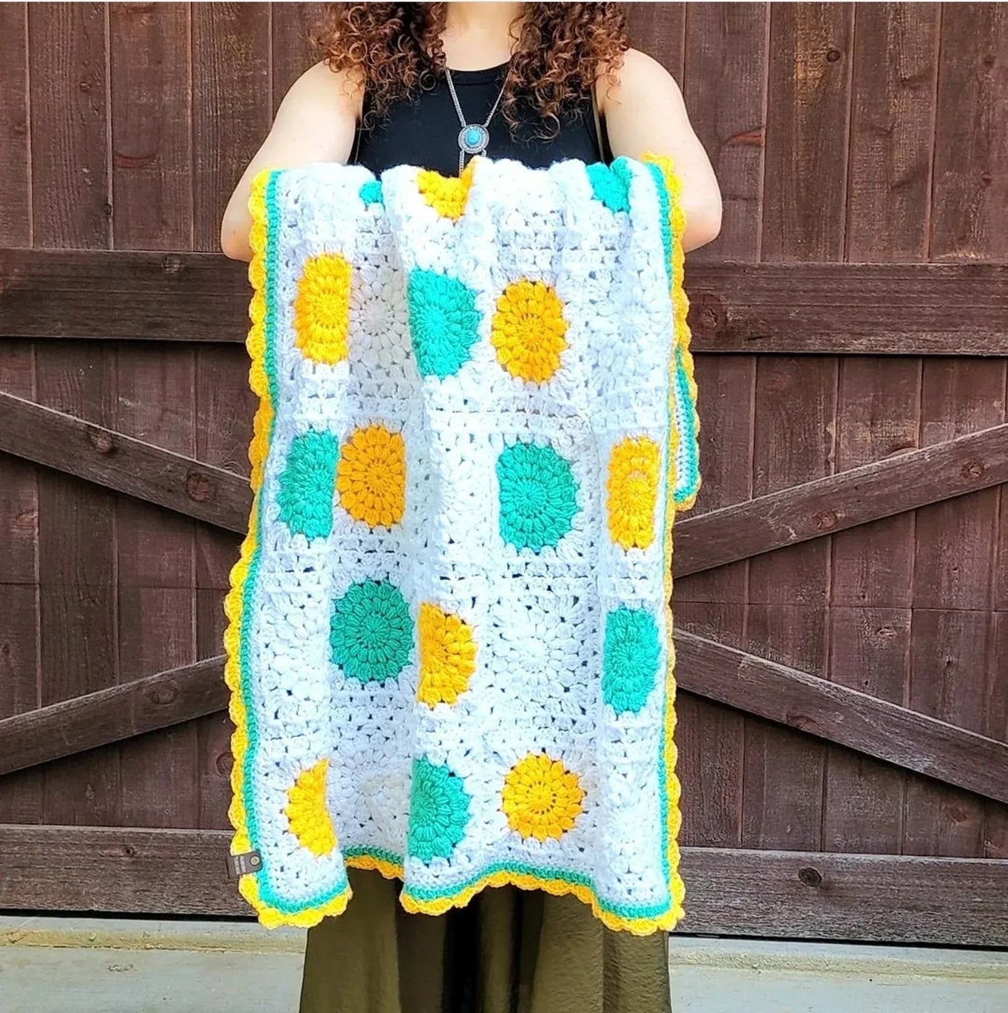 Sunburst Granny Square Crochet Pattern
