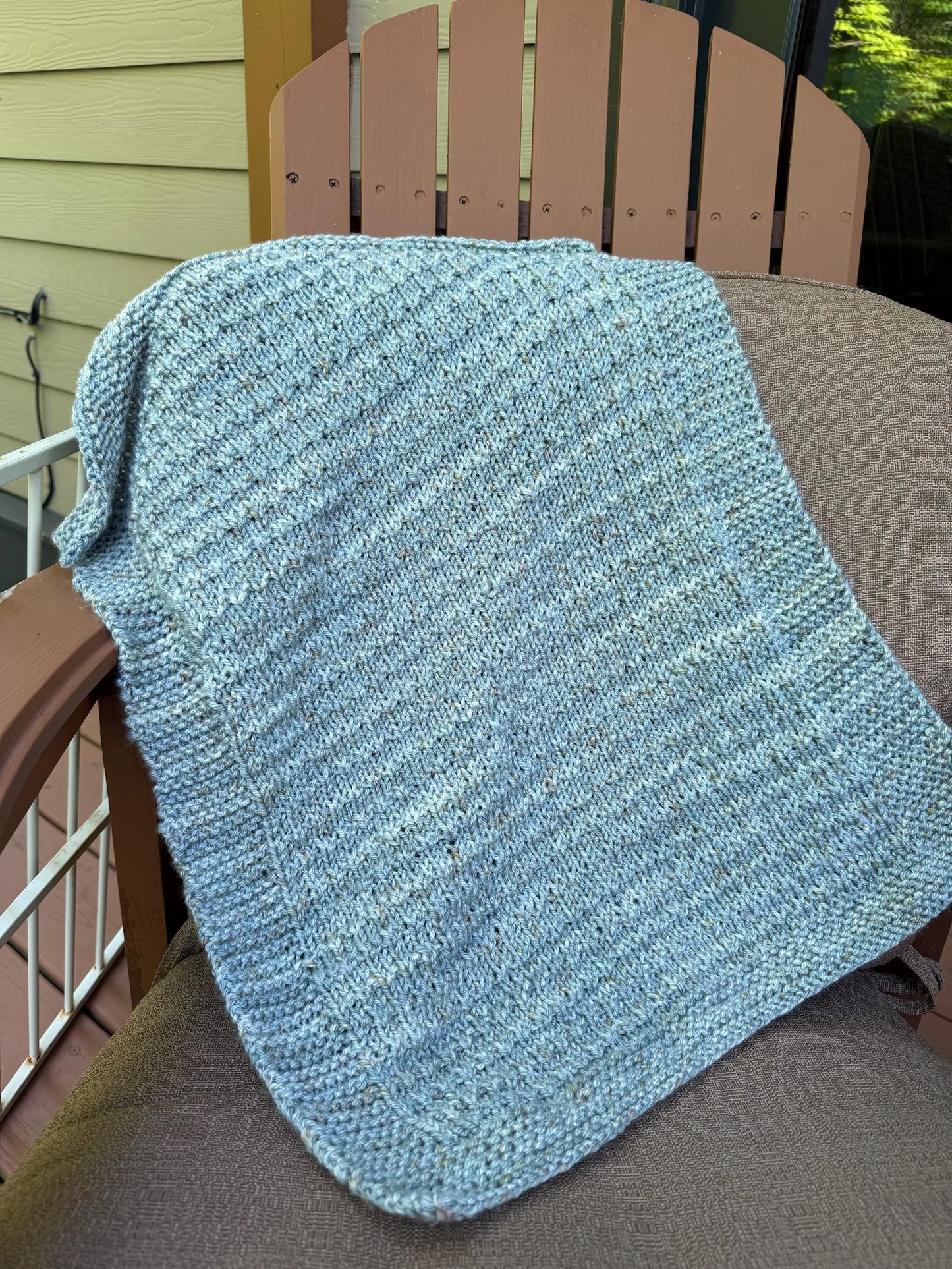 Tiny Kisses Baby Blanket Knitting Pattern
