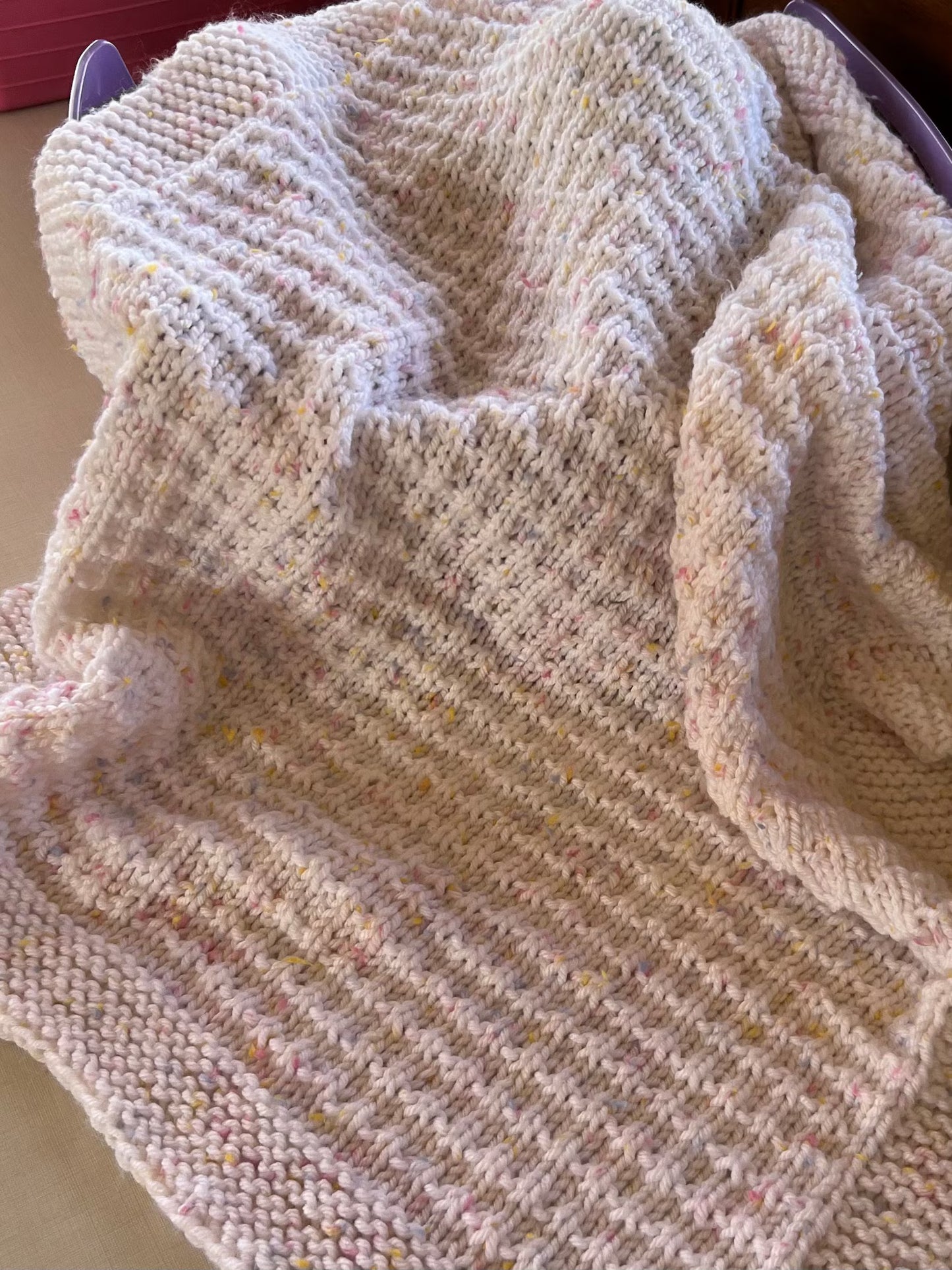 Tiny Kisses Baby Blanket Knitting Pattern