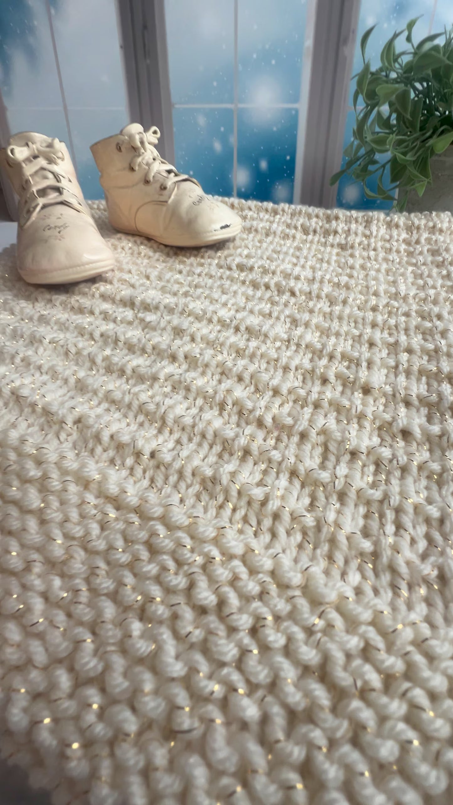 Tiny Kisses Baby Blanket Knitting Pattern