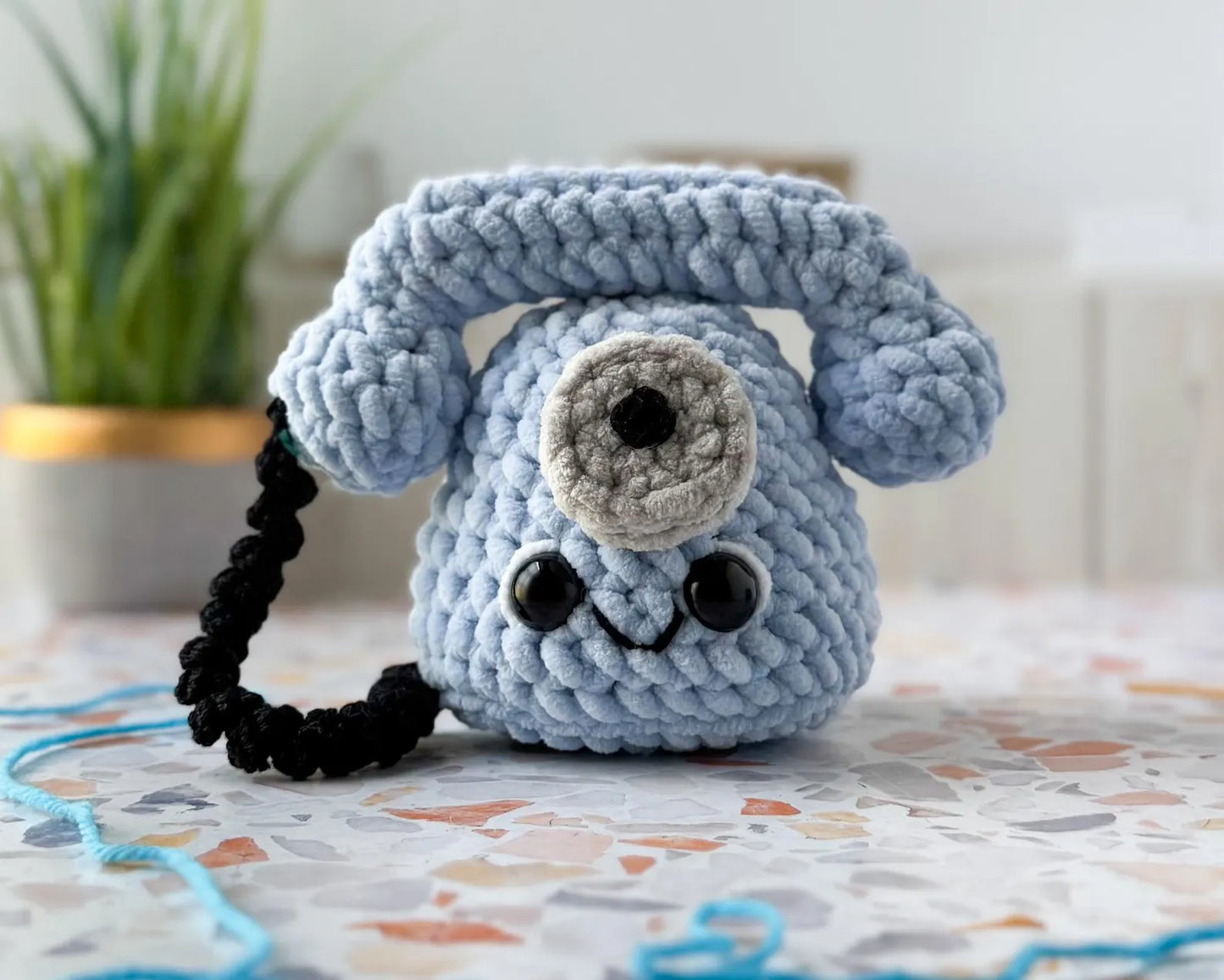 Big and Mini Rotary Phone Crochet Patterns