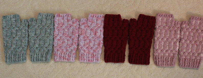 Tipperary Fingerless Gloves Crochet Pattern