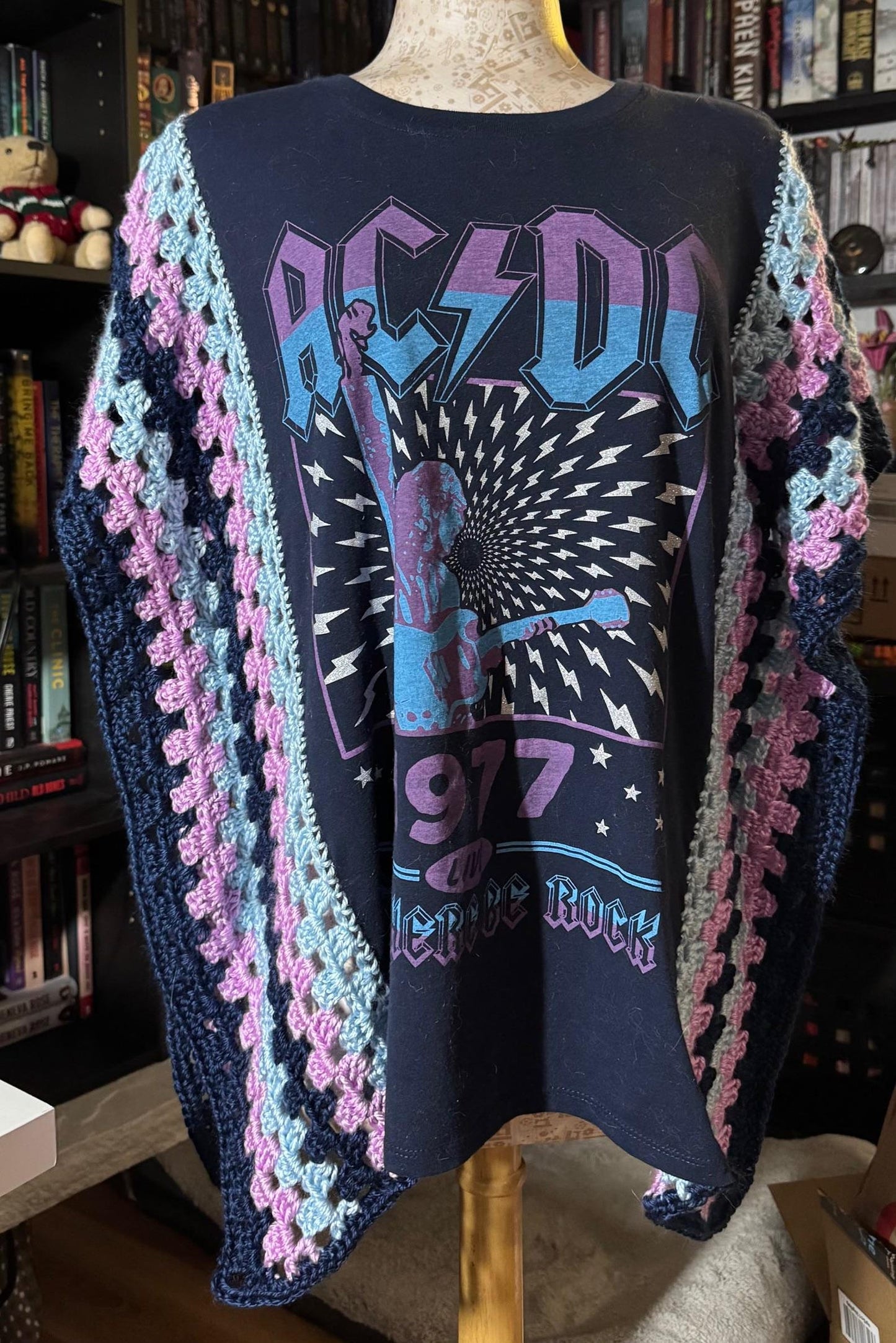 Granny Stitch Upcycled T-shirt Crochet Pattern