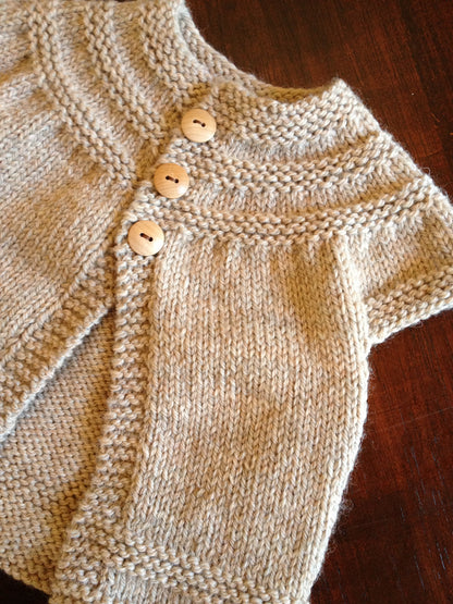 Short Sleeve Buttoned Sweater Knitting Pattern