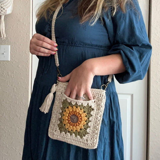Sunflower Granny Square Bag Crochet Pattern
