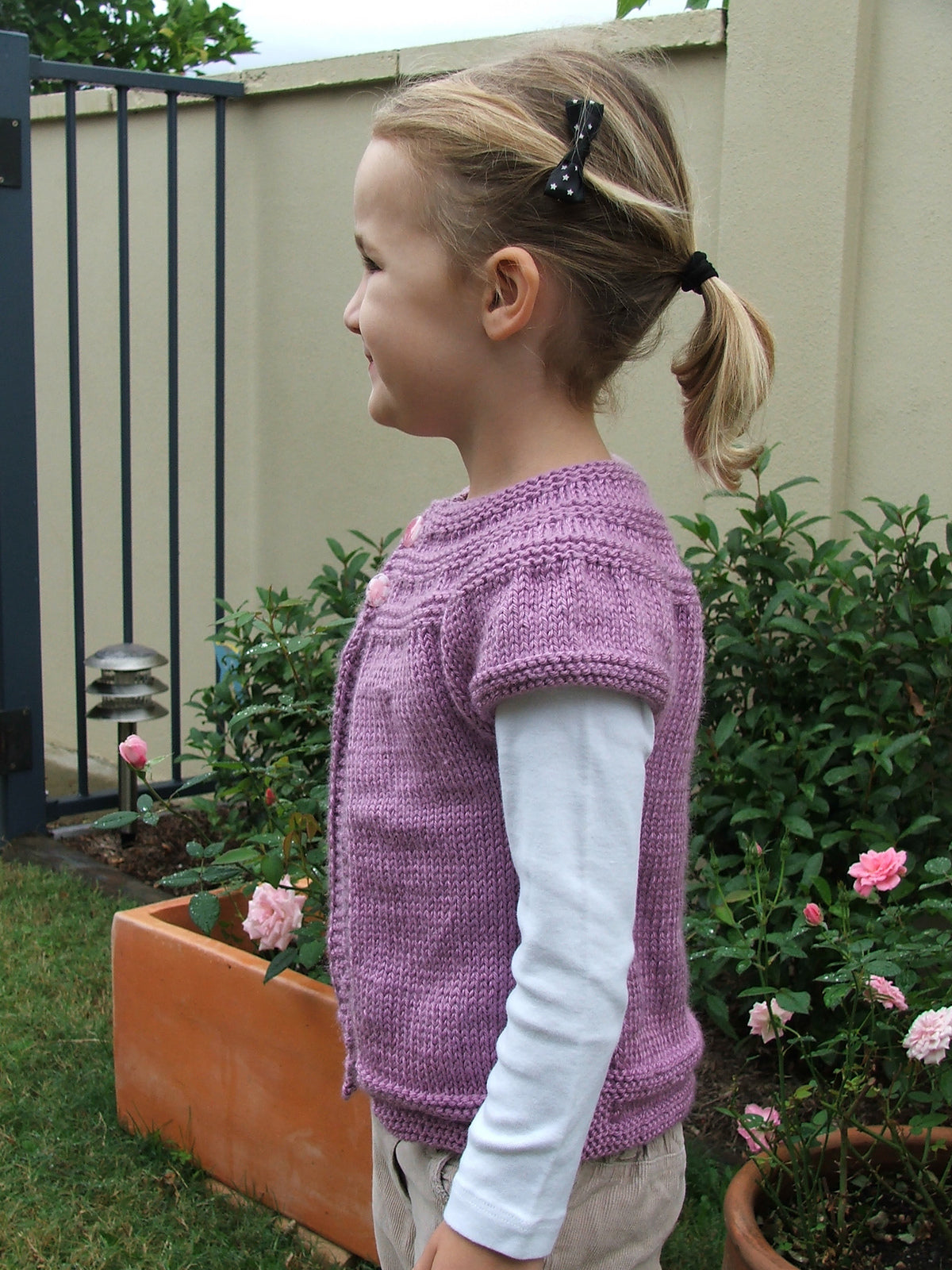 Short Sleeve Buttoned Sweater Knitting Pattern