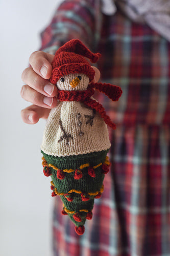 Reversible Tree + Snowman Knitting Pattern