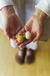 Mother Hen Knitting Pattern