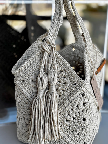 Granny Square Market Bag Crochet Pattern