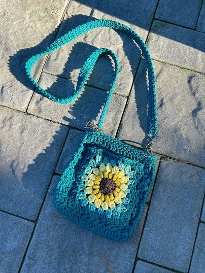 Sunflower Granny Square Bag Crochet Pattern