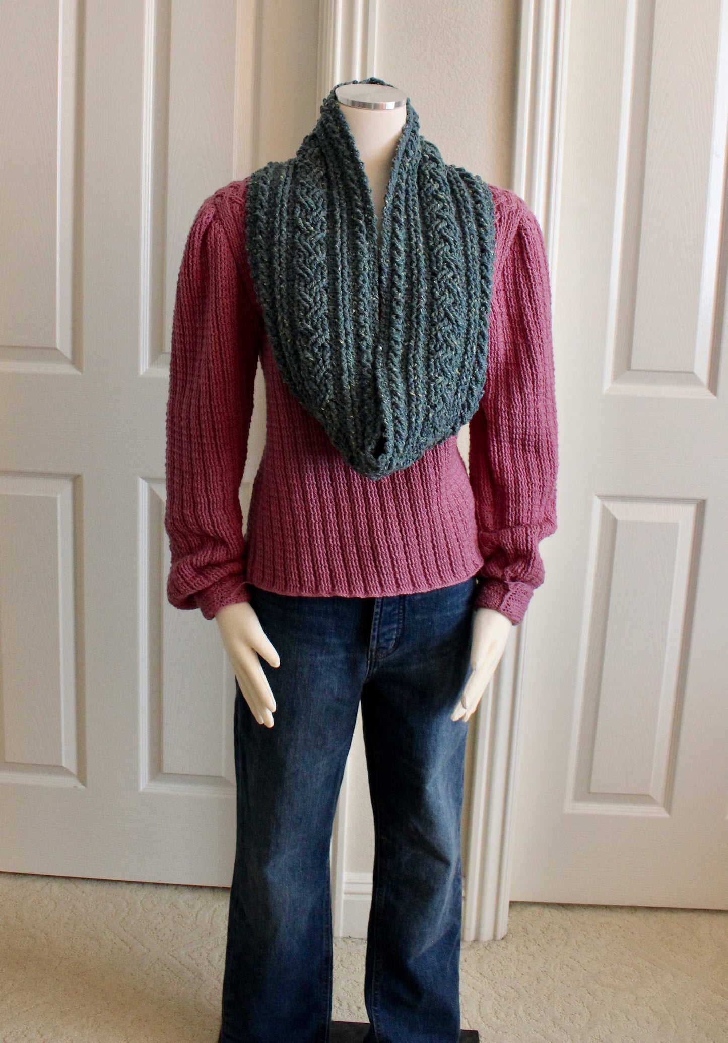 Bulky Celtic Cable Cowl Crochet Pattern