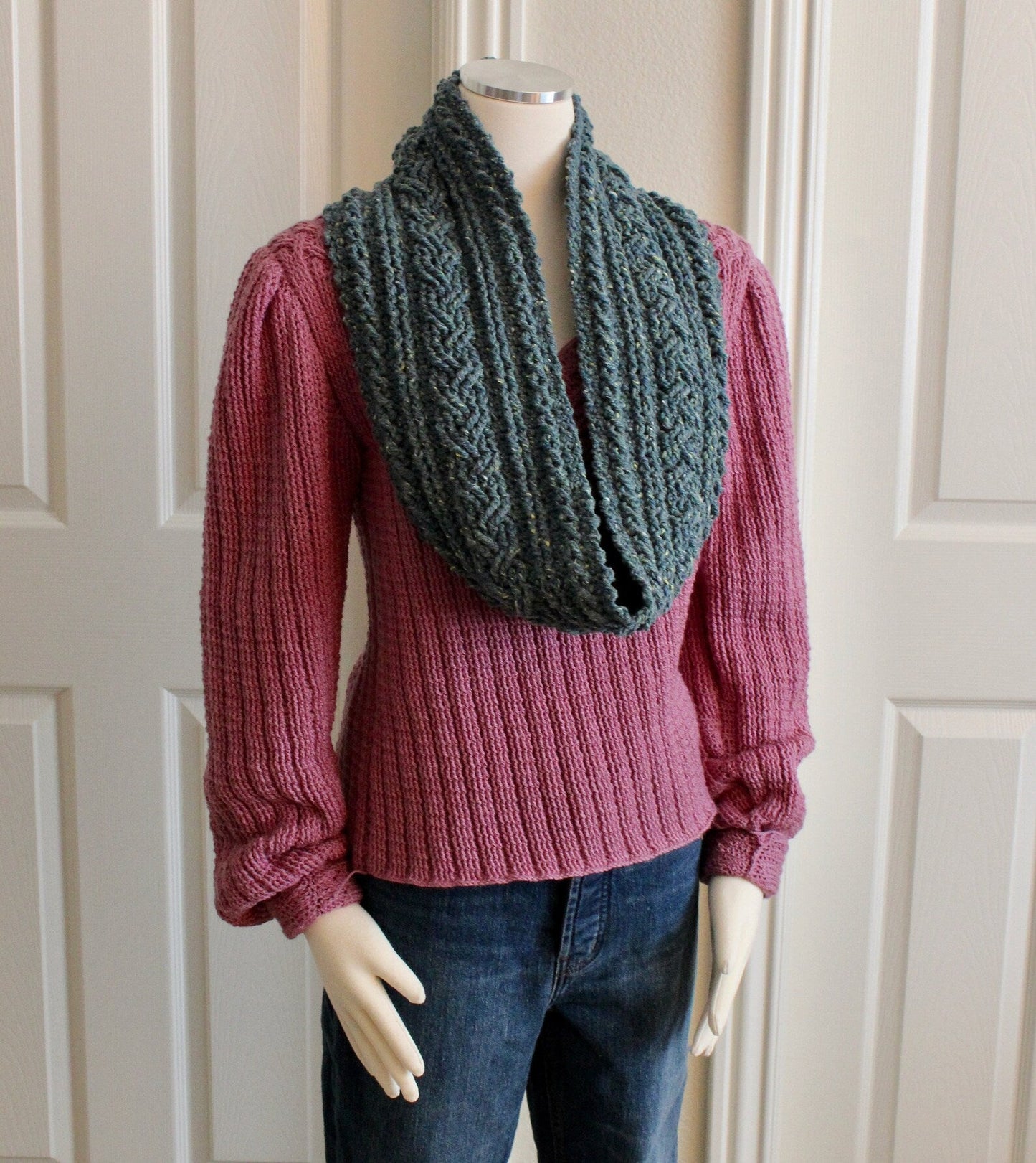 Bulky Celtic Cable Cowl Crochet Pattern