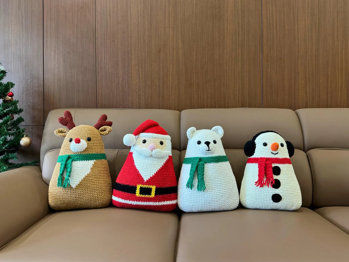 Holiday Pillows Crochet Pattern