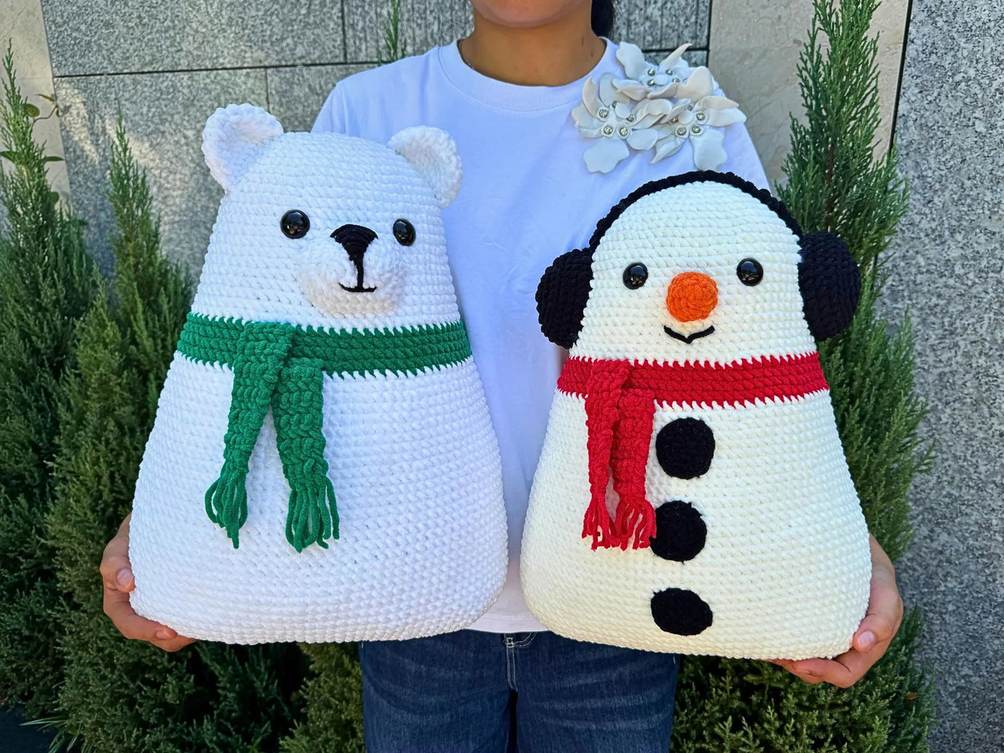 Holiday Pillows Crochet Pattern