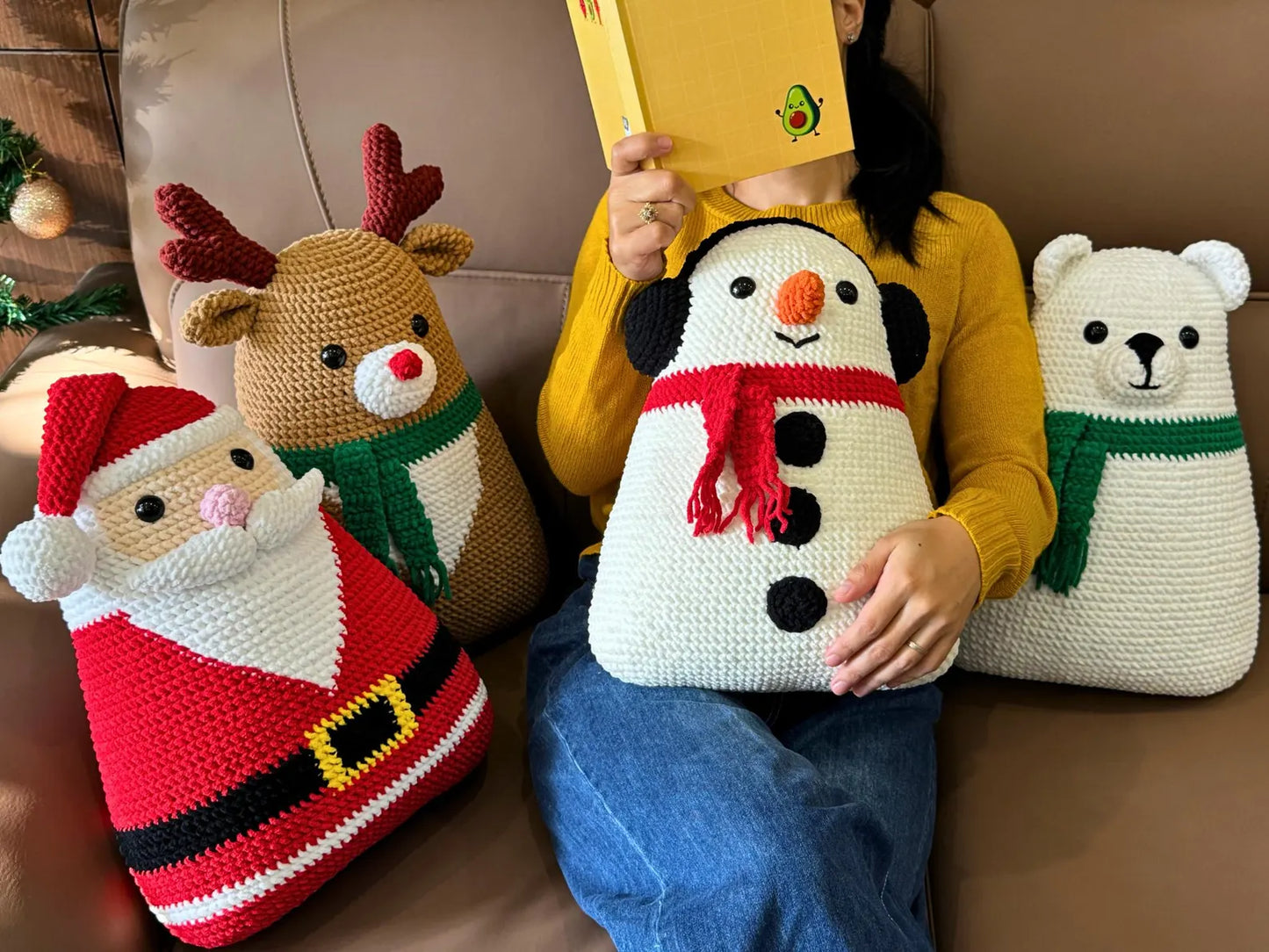 Holiday Pillows Crochet Pattern