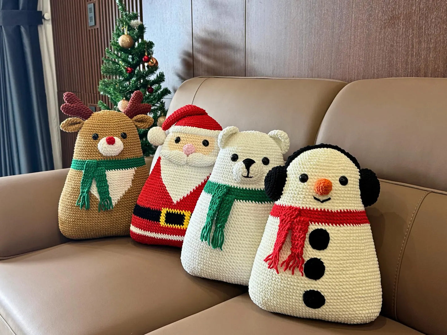 Holiday Pillows Crochet Pattern