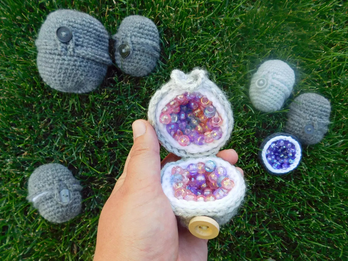 Easy Crystal Geode Crochet Pattern