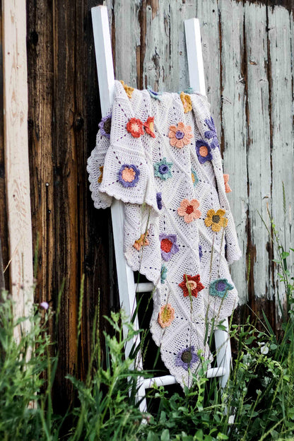 Flower Motifs Squares Blanket Crochet Pattern