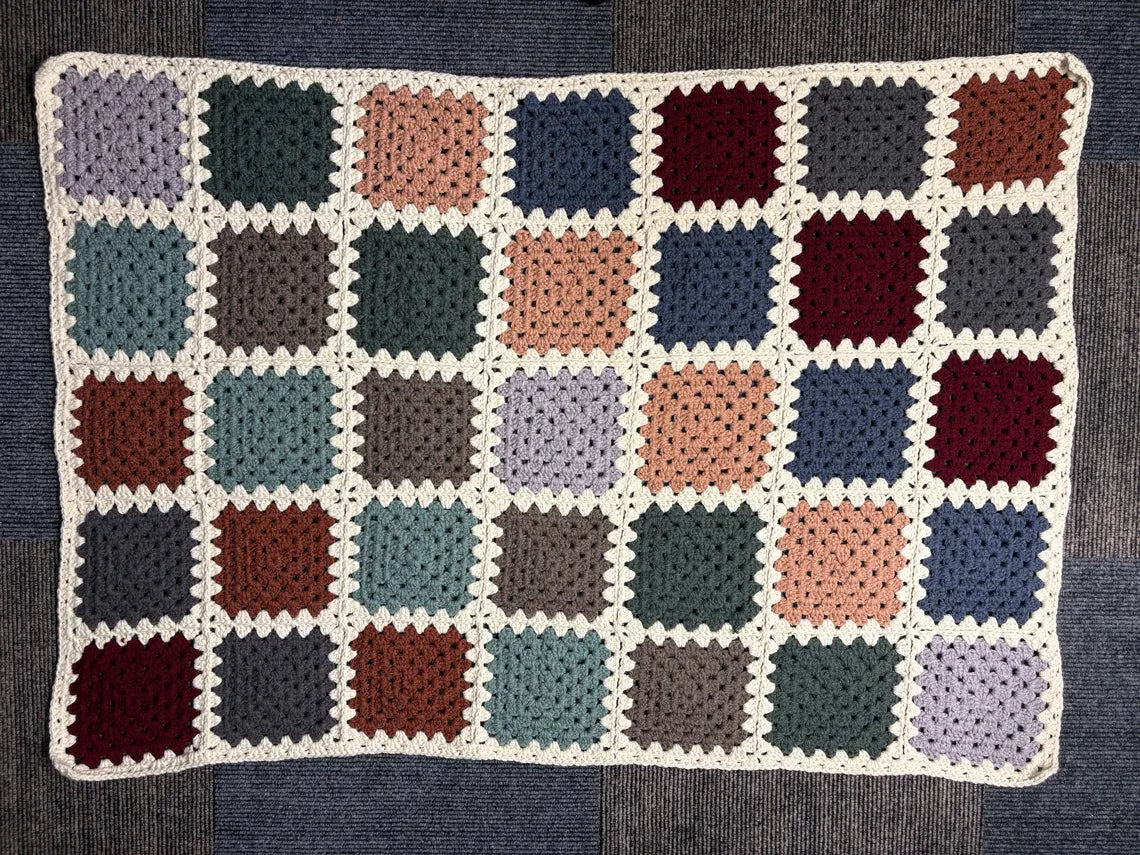 Granny's Bulky Patchwork Throw Crochet Pattern