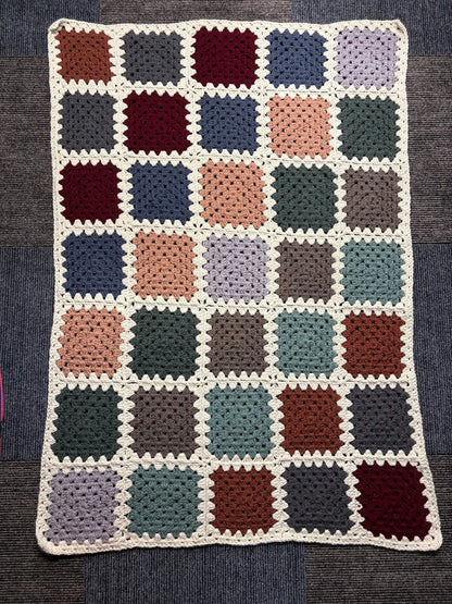 Granny's Bulky Patchwork Throw Crochet Pattern