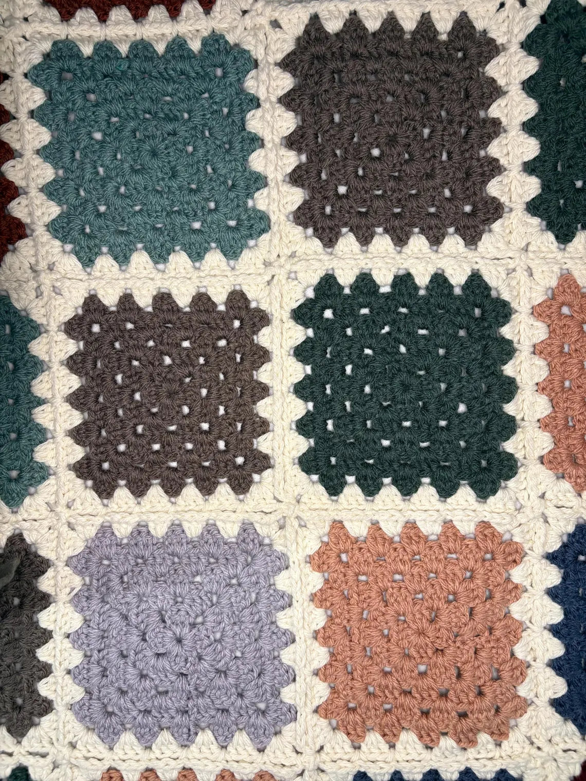 Granny's Bulky Patchwork Throw Crochet Pattern