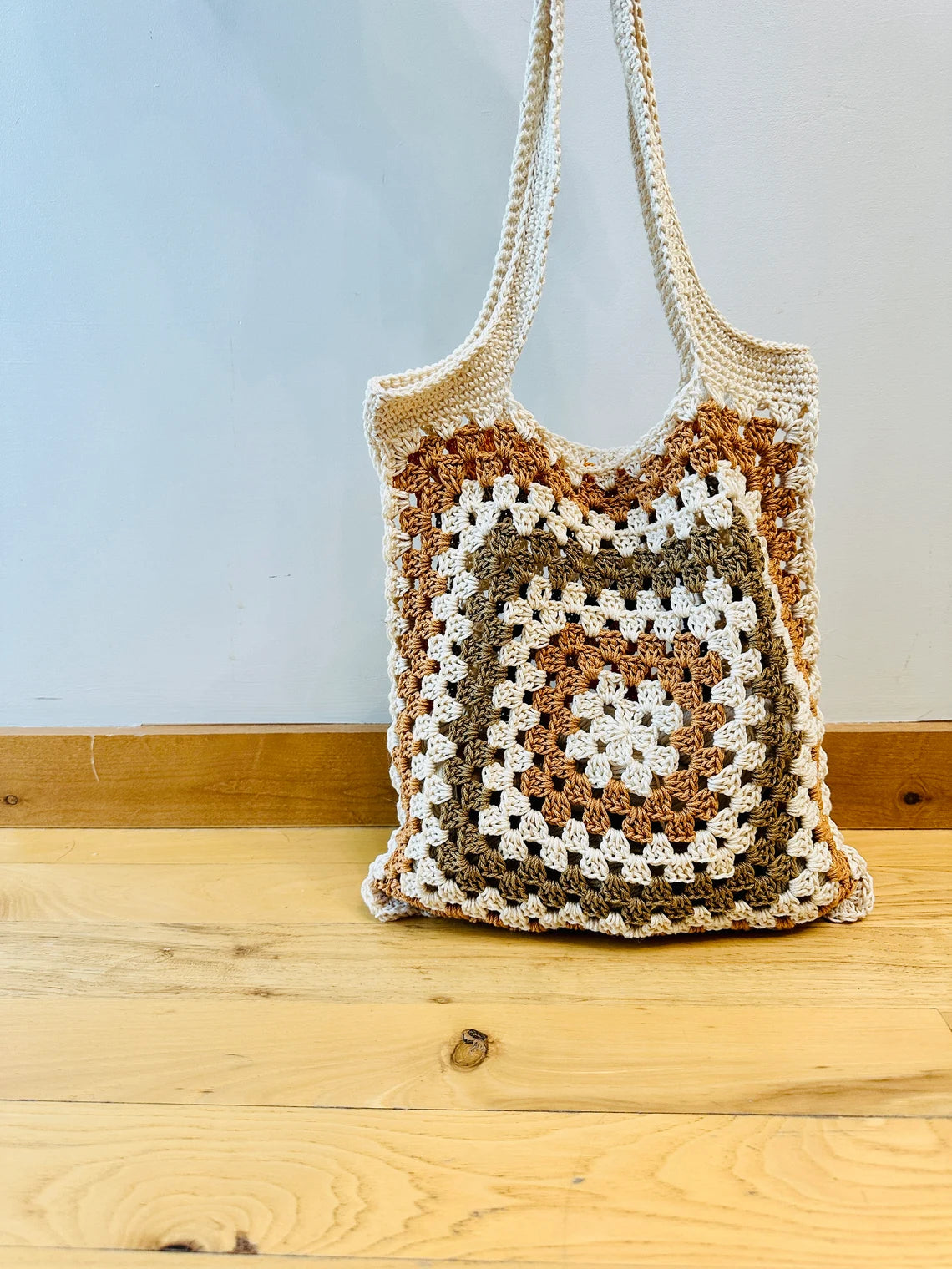 Granny Square Tote Bag Crochet Pattern