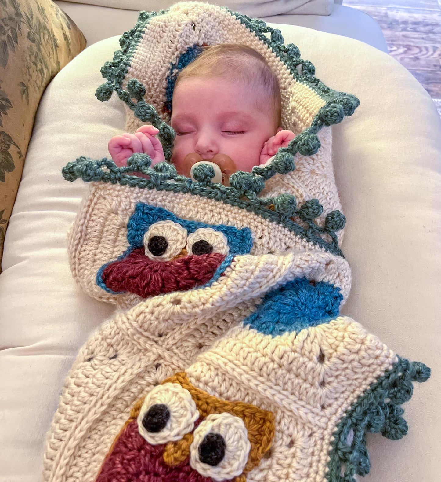 Little Hoot Owl Granny Square Blanket Crochet Pattern