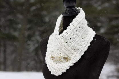 Lacy Winter Neck Warmer Crochet Pattern