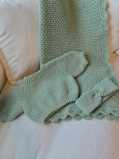 Oversized Raglan Baby Sweater Crochet Pattern