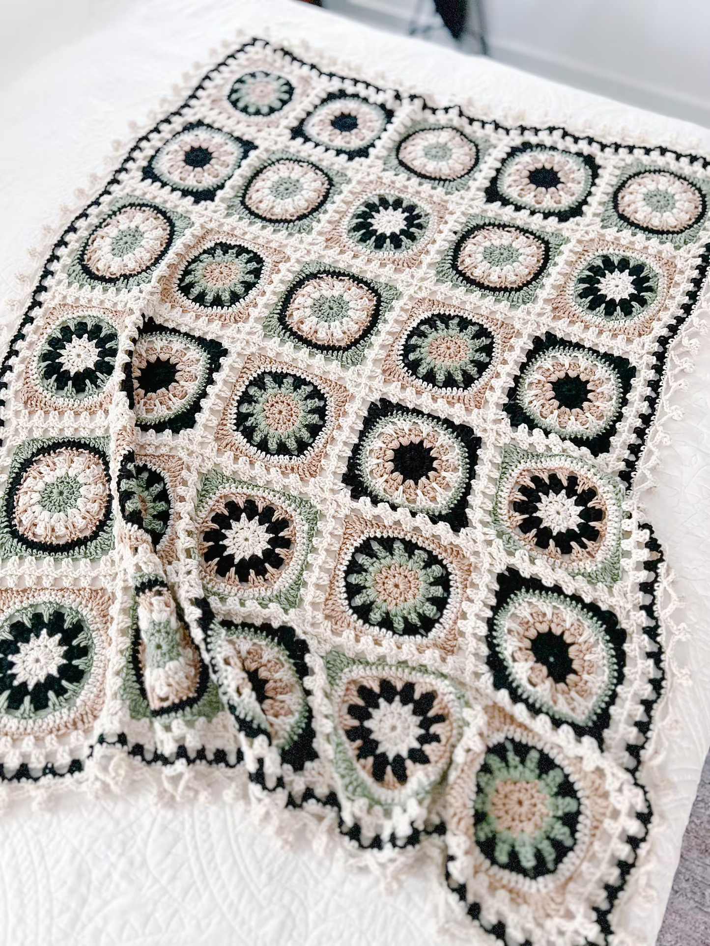 Petite Juliet Blanket Crochet Pattern