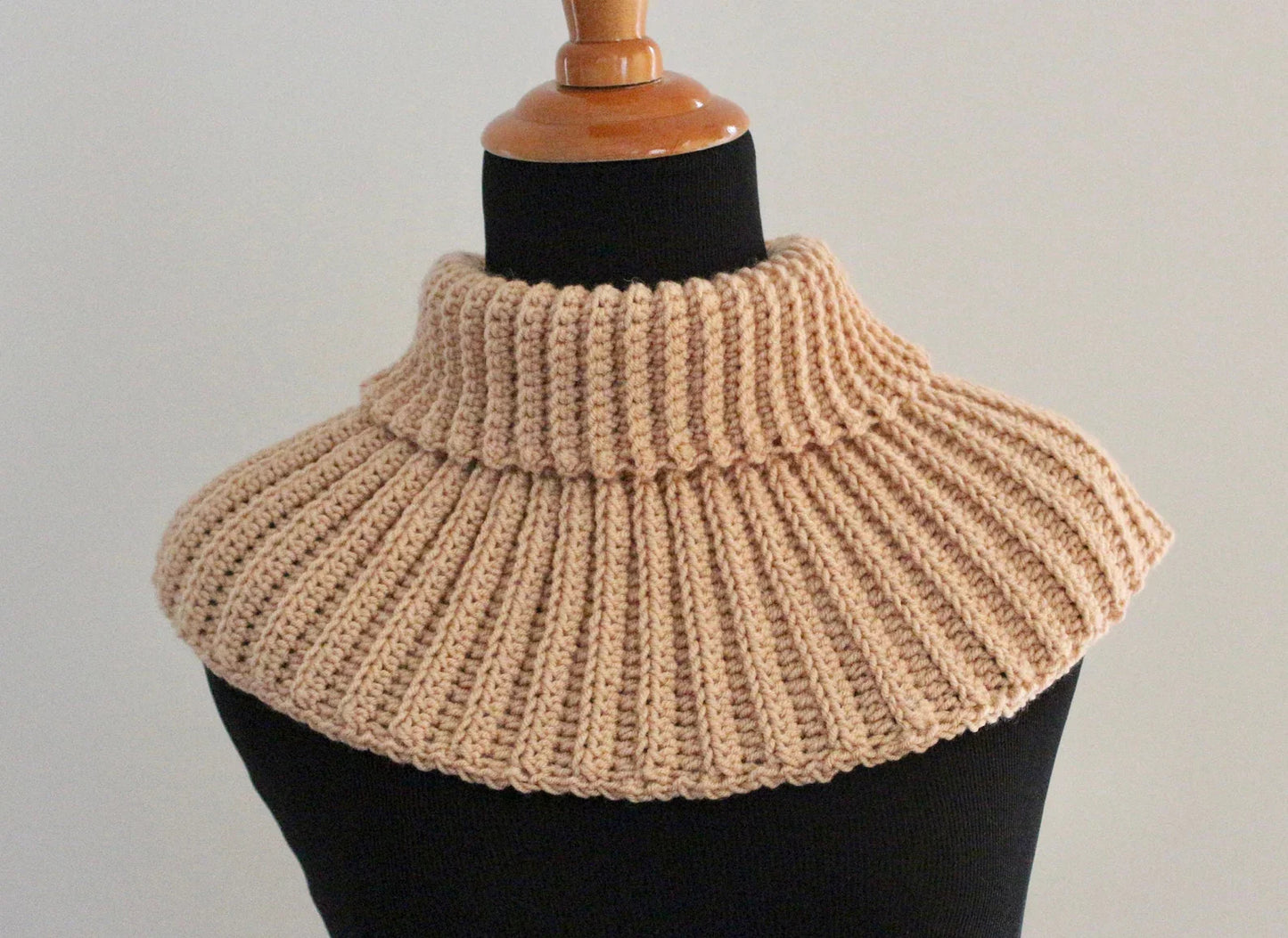 Ribbed Neck Warmer Crochet Pattern