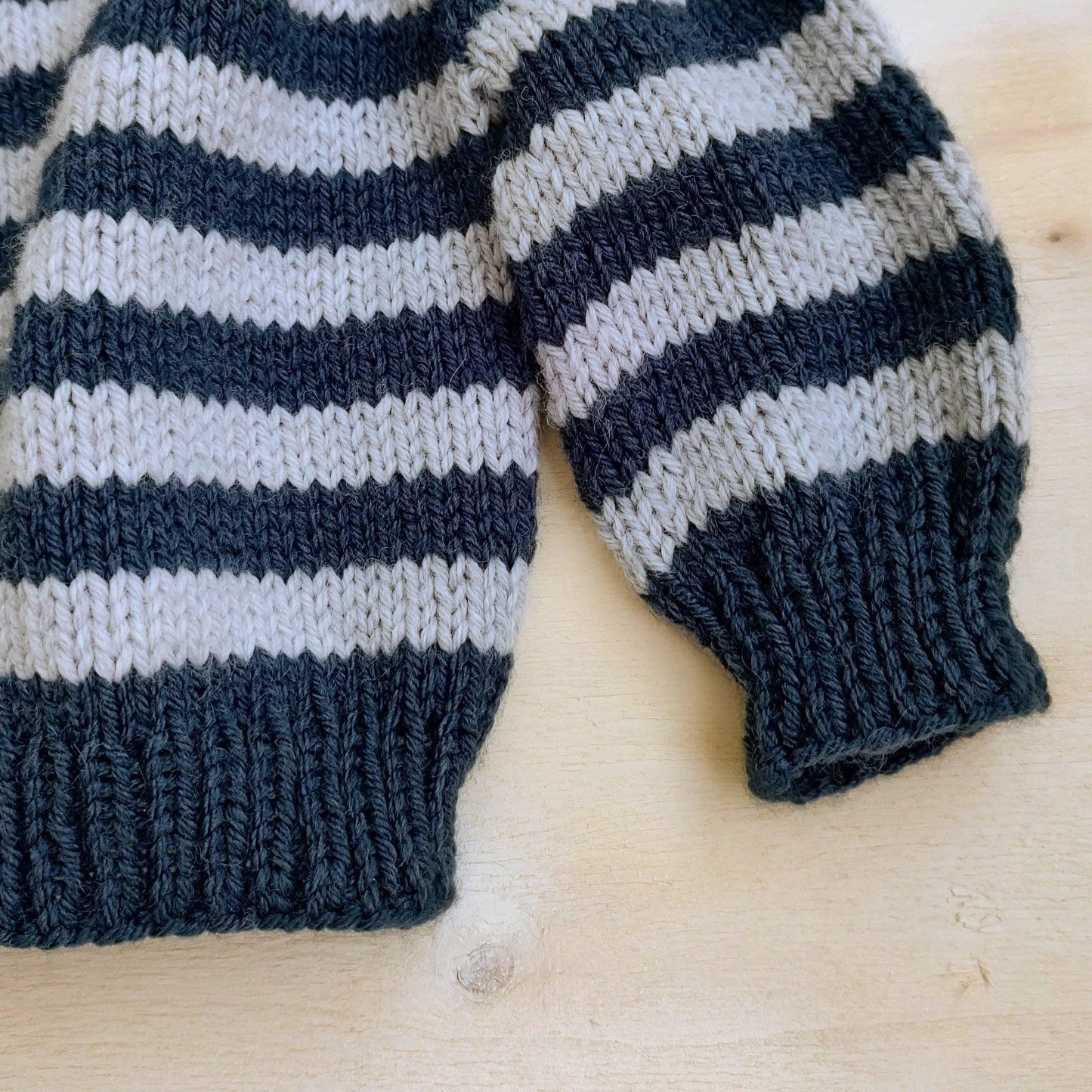 Seamless Top-Down Baby Raglan Sweater Knitting Pattern