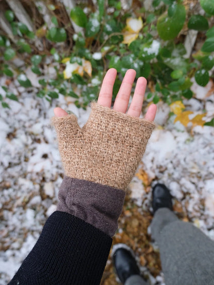 Sonia Gloves Crochet Pattern