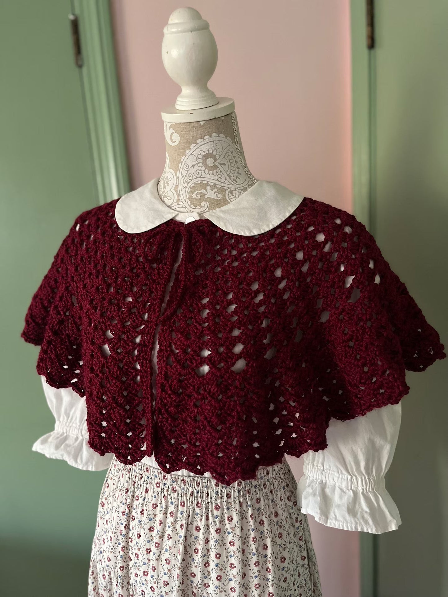 Victorian Capelet Crochet Pattern