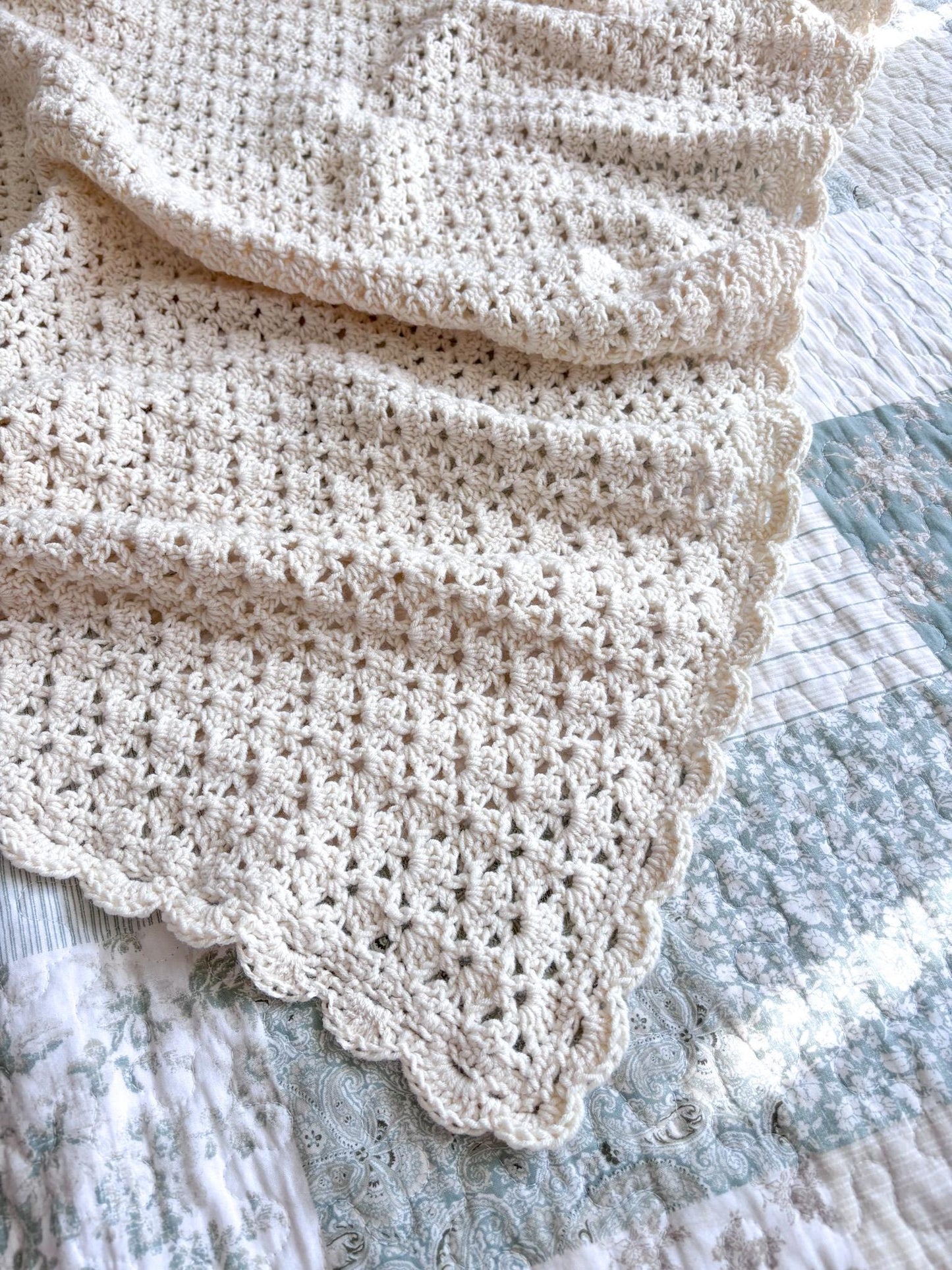 Vintage-Inspired Throw Blanket Crochet Pattern