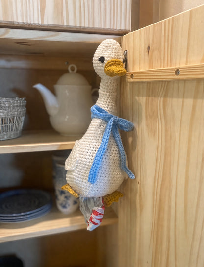 Grocery Bag Goose Crochet Pattern