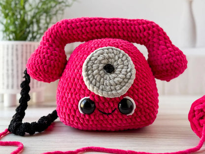 Big and Mini Rotary Phone Crochet Patterns