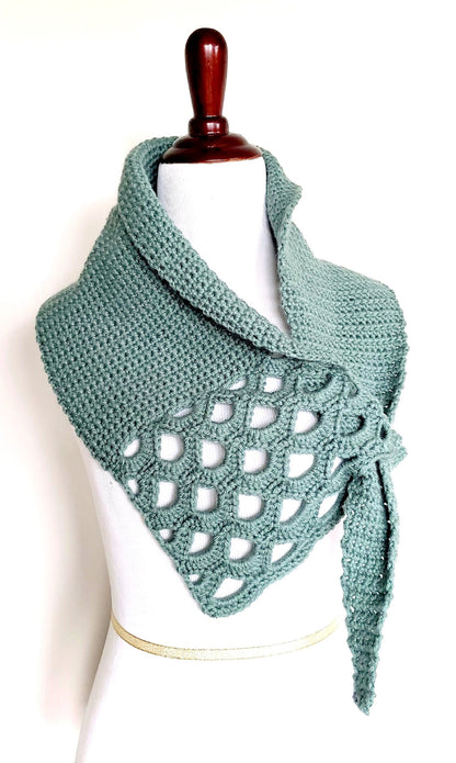 Keyhole Shell Scarf Crochet Pattern