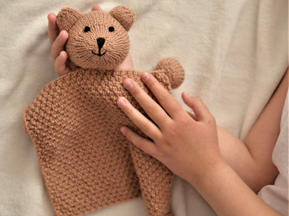 Bear baby comforter KNITTING PATTERN