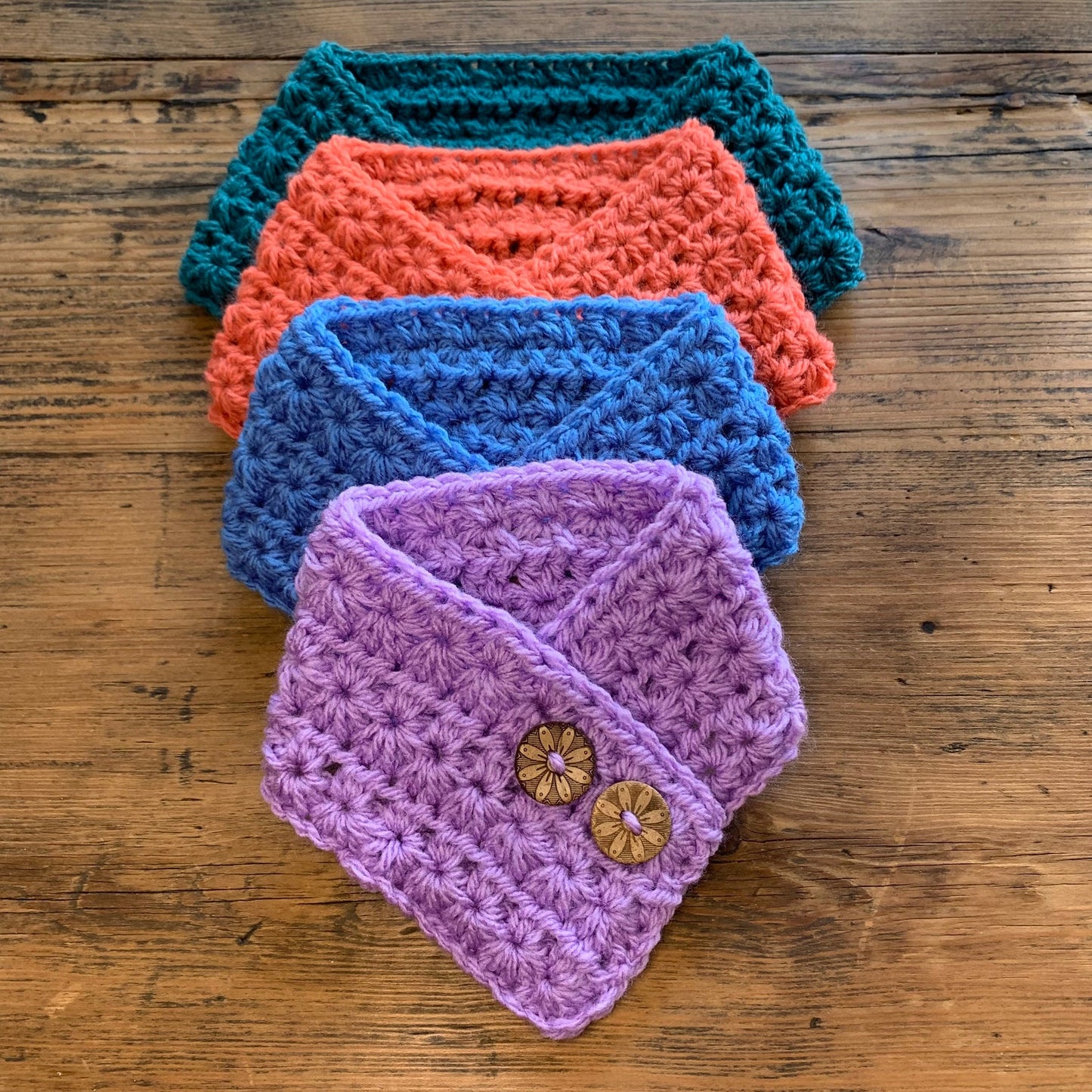 Crochet Button Pet Scarf Pattern