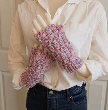 Tipperary Fingerless Gloves Crochet Pattern