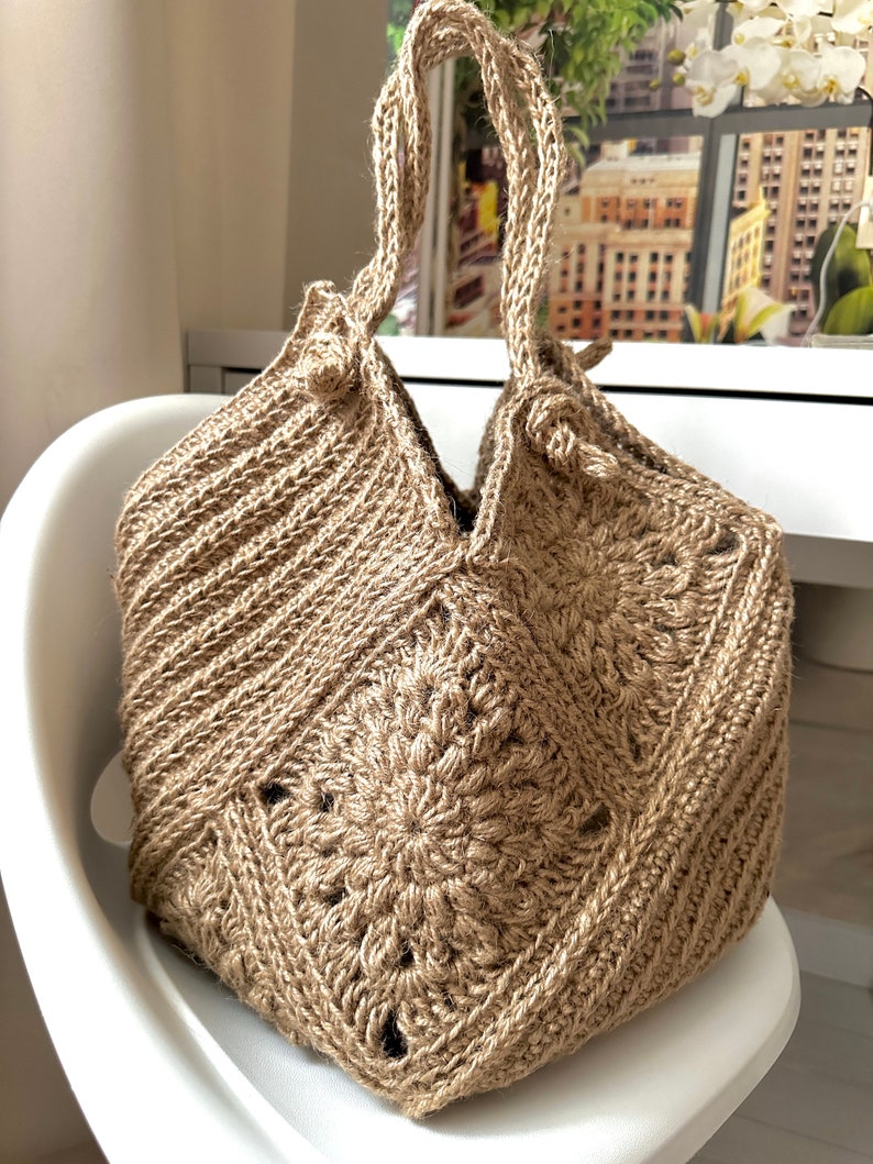 Granny Square Hobo Bag Crochet Pattern