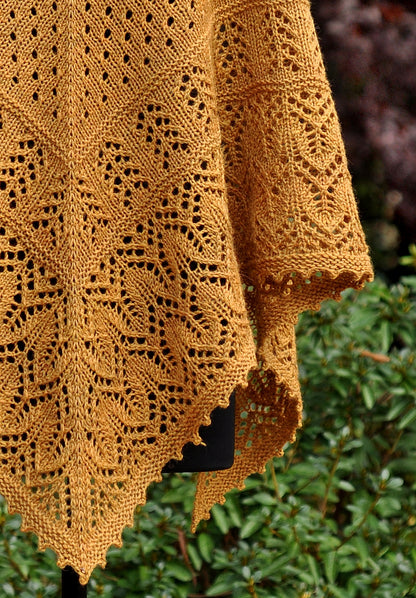 Top-down Triangular Shawl Knitting Pattern