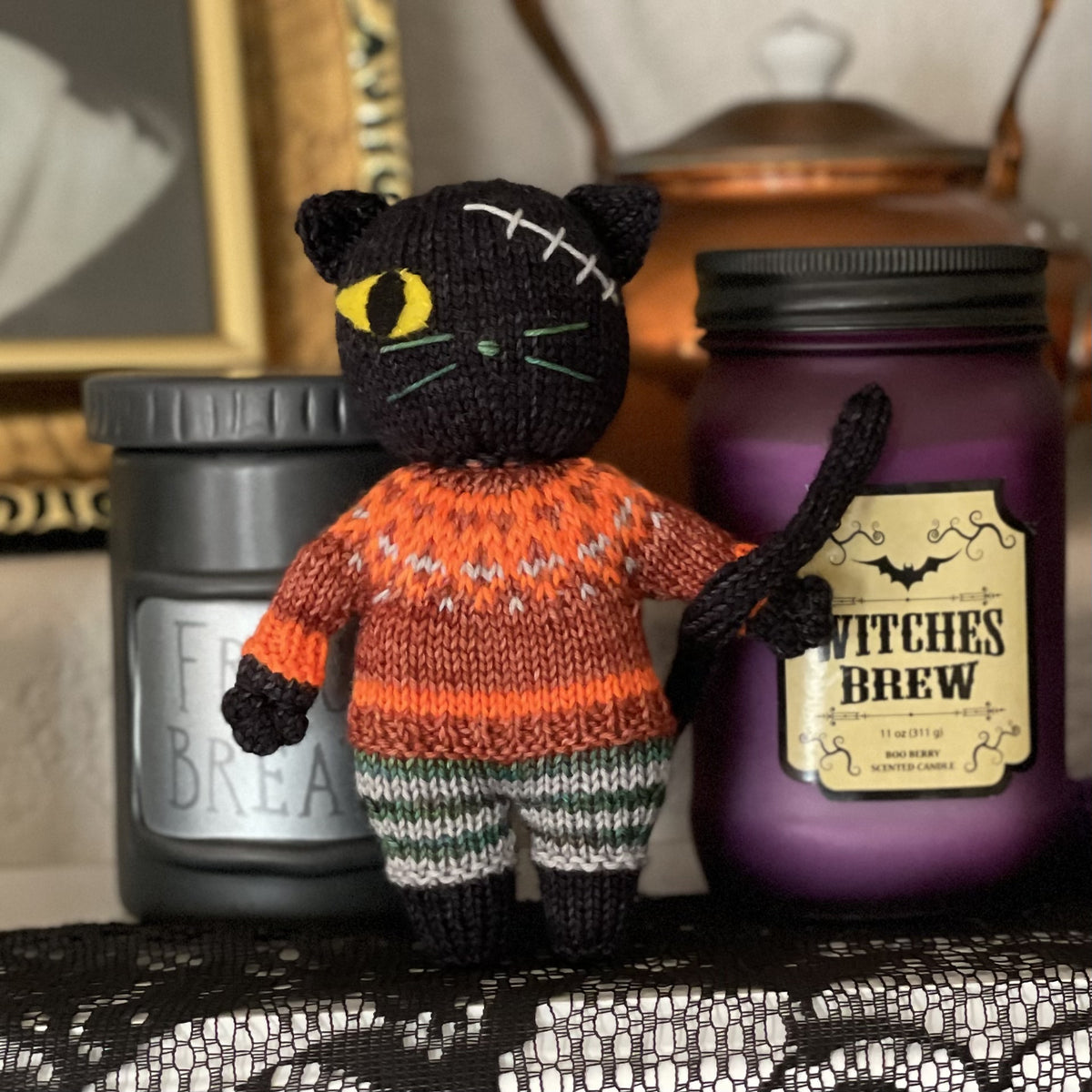 Halloween Cat Knitting Pattern
